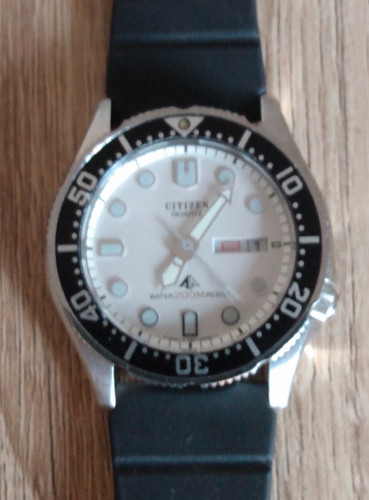 Vintage citizen white dial - citizen,