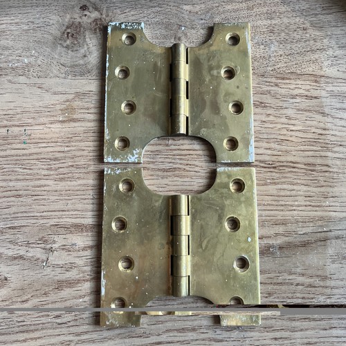 Vintage old retro brass - 4",