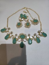 Indian Natural Stones and MOP Mint green and white artificial set includes tikka