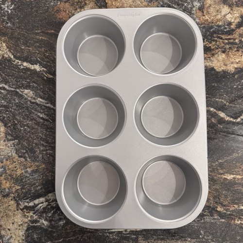 Pampered chef large muffin - muffin, pan