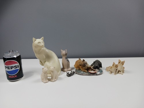 Job lot cat figurines - of,