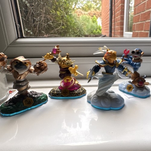 Skylanders trap team - trap, character