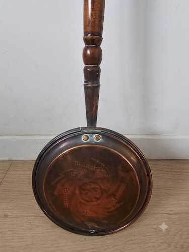 Antique bed warming pan