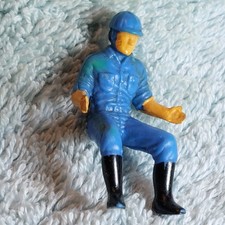 Vintage 1970s-1980s 1/32 Britains tractor/construction vehicle driver toy figure