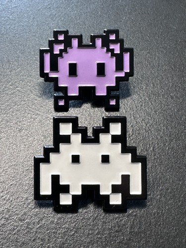 Space invaders enamel - x,