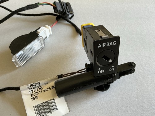 Audi glovebox electrics - audi,