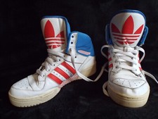 Adidas Originals.G44300 Metro
