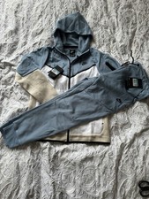 Nike Sportswear Tech Fleece