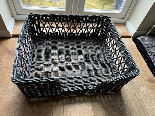 Dark grey rattan dog - dark, for