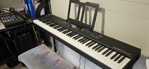 Studiologic numa piano - numa, x