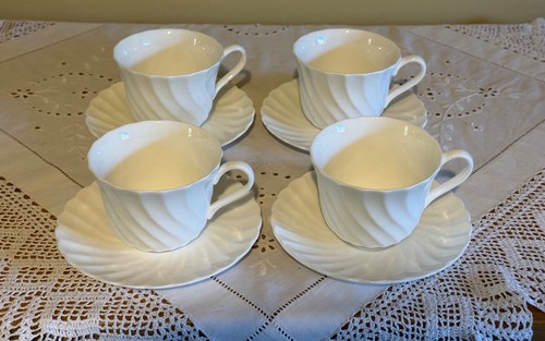 Wedgwood candlelight swirl - candlelight,