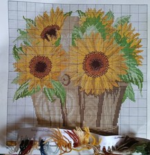 Elizabeth Bradley 16 x 16 inch