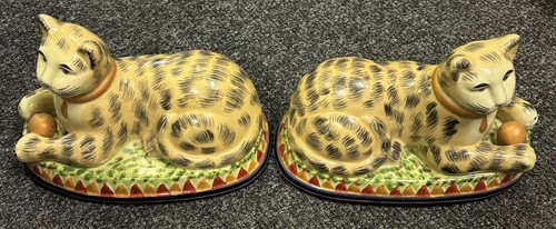 Two vintage staffordshire - vintage,