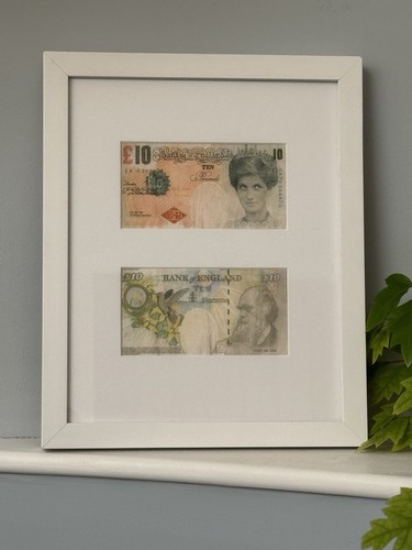 Banksy tenner two notes - di,