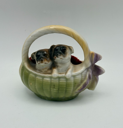 Vintage pugs basket - pugs, in