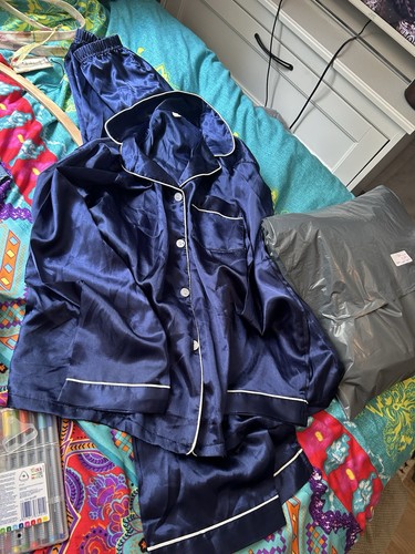 Women navy silk like - navy,