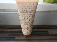 flora mare deauville hand