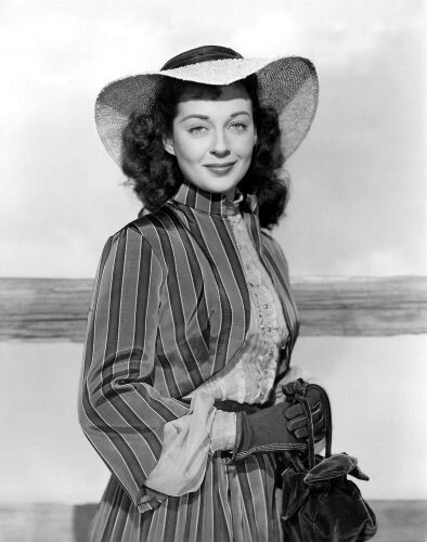 Gail russell unsigned photo - russell,