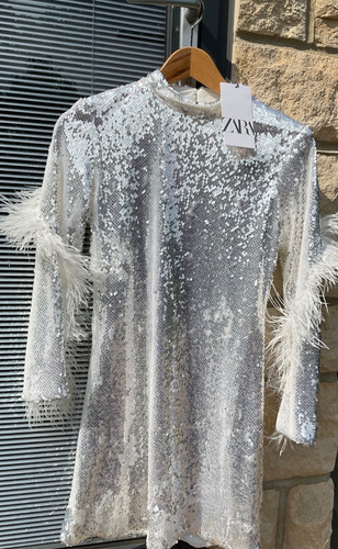 Bnwt zara white silver short - zara,