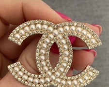 Lovely Luxurious Gold Pearl