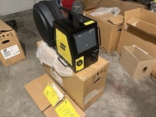 ESAB • Feed 3004 42V