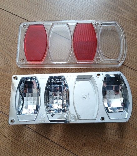 Right rear lens - rear, &