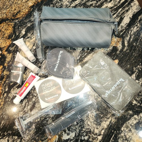 Qantas airlines travel bag - airlines,