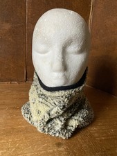 SUPREME Bandana Neck Warmer