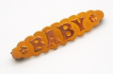 N962) Antique Name Baby Brooch Gold plated Pin Scalloped Edge with Flower detail