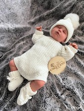 “Snuggles” 3 Piece Set knitting pattern for Reborn doll 19-24” or 0-6 Month Baby