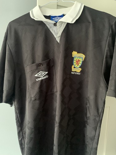Early 90s umbro referee shirt - early,