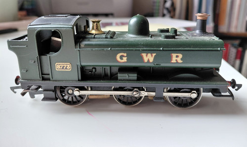 Hornby pannier tank steam - pannier,