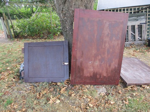 Solid wood two piece stable - piece,