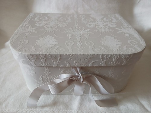 Laura ashley decorated - laura,