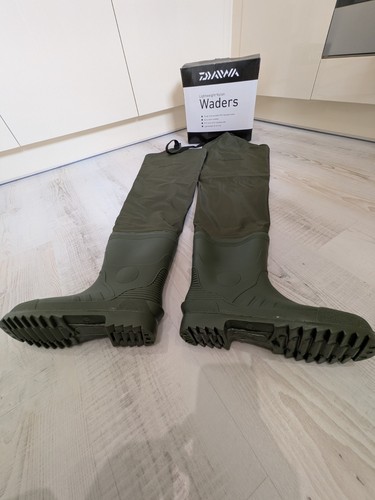 Daiwa nylon thigh - thigh, size