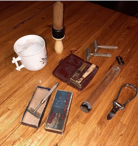 Vintage men shaving - vintage,