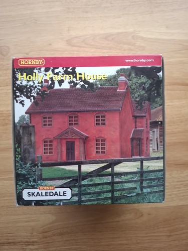 Hornby buildings farm - buildings,