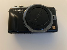 Panasonic LUMIX DMC-GF3 12 MP
