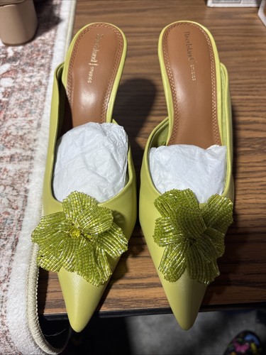 New river island beaded flower - new,