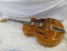 Yamaha AE-18 Electric Guitar