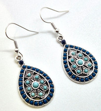 TURQUOISE TEARDROP FLORAL HOOK