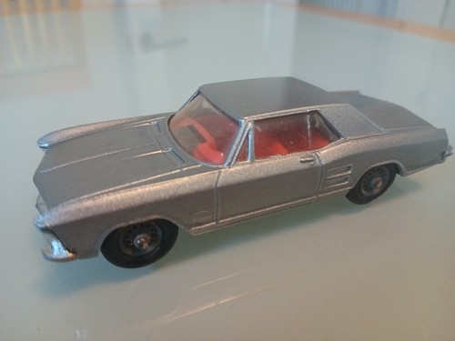 Corgi 245 buick riviera - corgi,