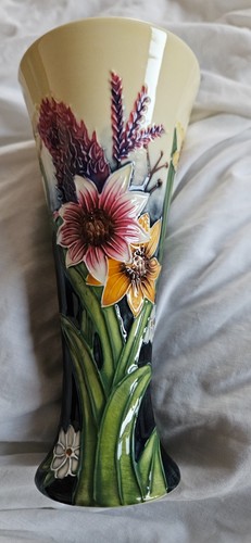 Beautiful handpainted old - beautiful,