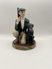 Royal Doulton Figurine - The Gamekeeper - HN 2879 - 1983 - PERFECT!