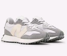 New Balance Women's 327 Shoes