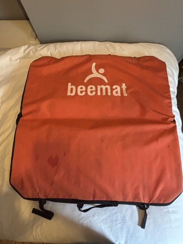 Beemat bouldering pad crash - beemat,