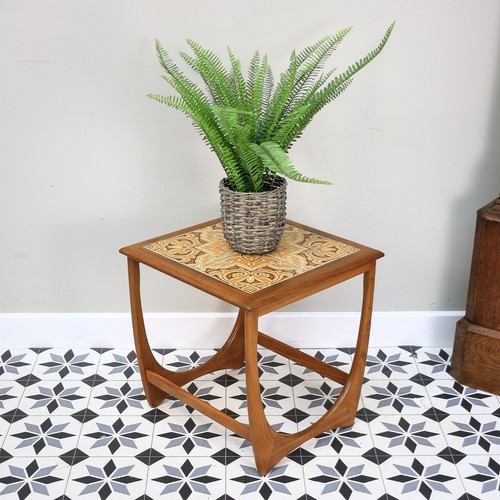 Plan astro teak side table - ,