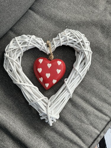 Wicker hanging heart - hanging,