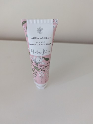 Laura ashley heritage - laura,
