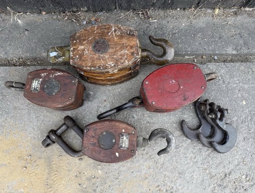 Large vintage pulleys hooks - large,